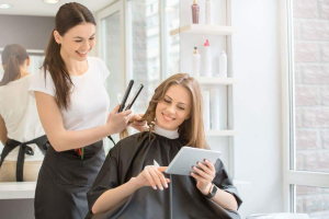 قوانین کلیدی برای برندسازی شخصی آرایشگران